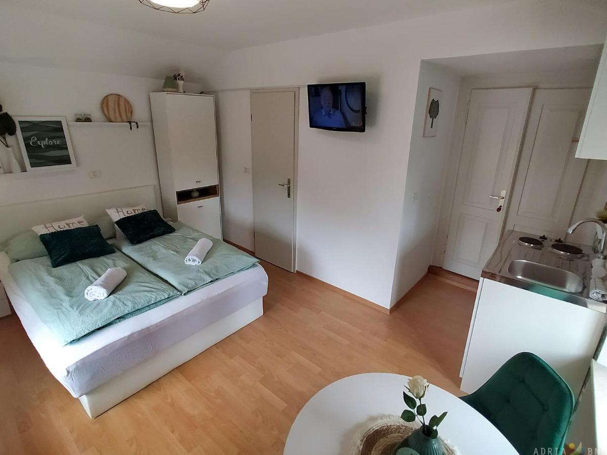 Apartment Cool & Romantic In Jb3 *