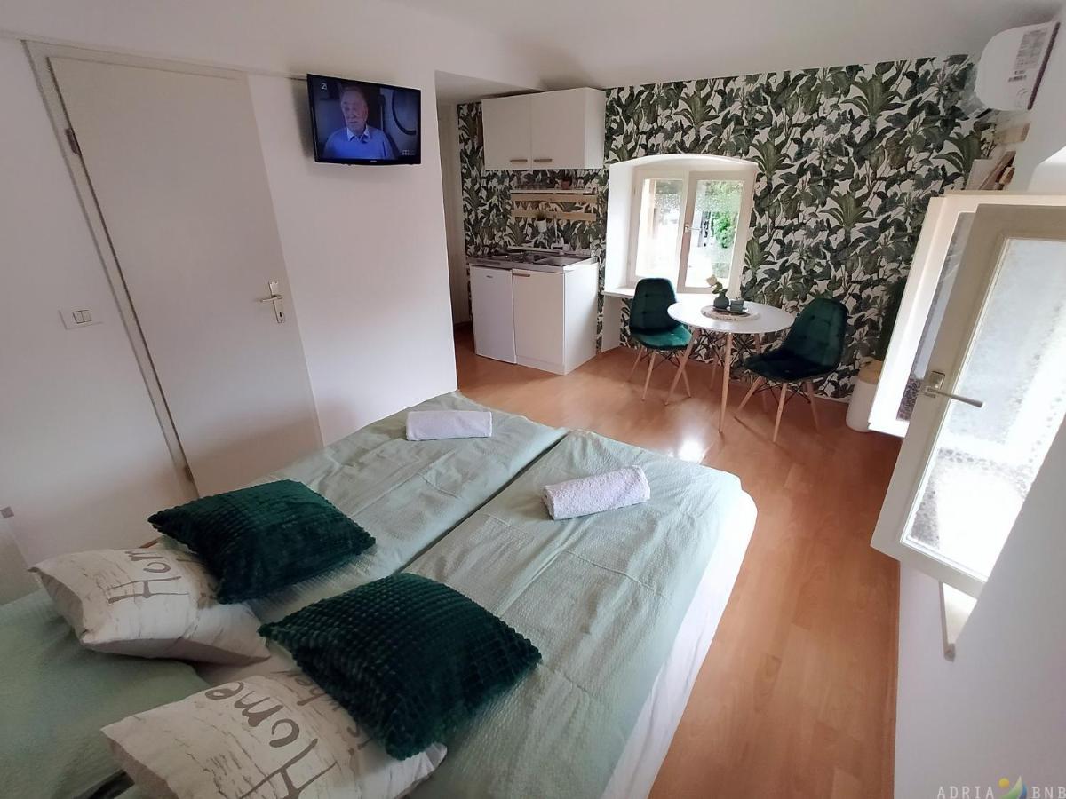 Cool & Romantic In Jb3 Apartment Portorož