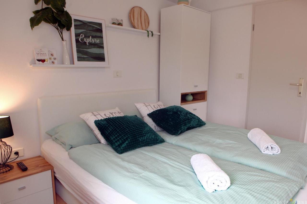 Cool & Romantic In Jb3 Apartment *